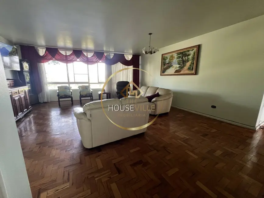 Apartamento com 3 quartos para alugar, 200m2 em Sao Jose Dos Campos - SP - imagem 3 Foto 3 de Apartamento com 3 quartos para alugar, 200m2 em Sao Jose Dos Campos - SP