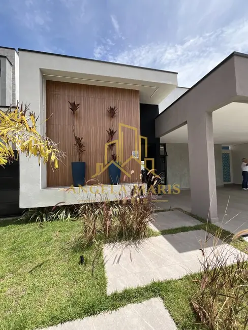 Foto 2 de Casa de Condomínio com 3 quartos à venda, 176m2 em Tremembe - SP