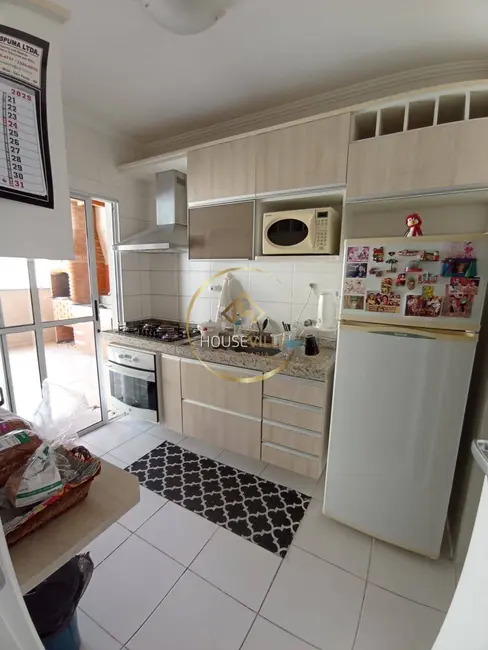 Casa de Condomínio com 2 quartos à venda, 149m2 em Condomínio Residence Club, Jacarei - SP - imagem 6 Foto 6 de Casa de Condomínio com 2 quartos à venda, 149m2 em Condomínio Residence Club, Jacarei - SP