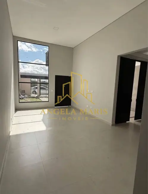 Casa com 2 quartos à venda, 175m2 em Sao Jose Dos Campos - SP - imagem 2 Foto 2 de Casa com 2 quartos à venda, 175m2 em Sao Jose Dos Campos - SP