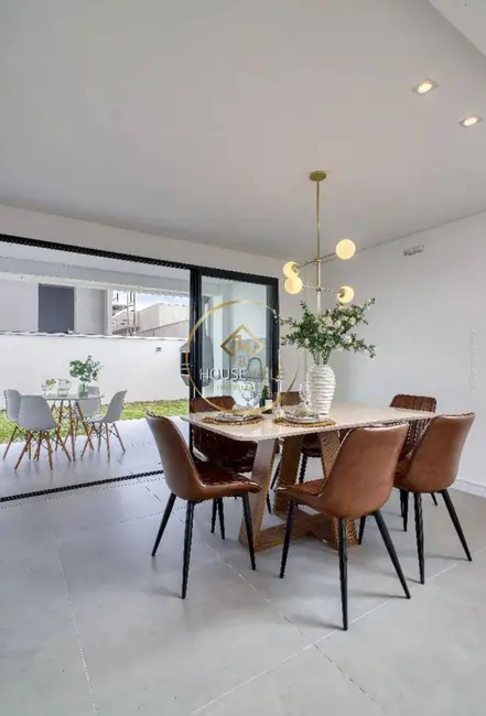 Foto 8 de Casa de Condomínio com 3 quartos à venda, 230m2 em Sao Jose Dos Campos - SP