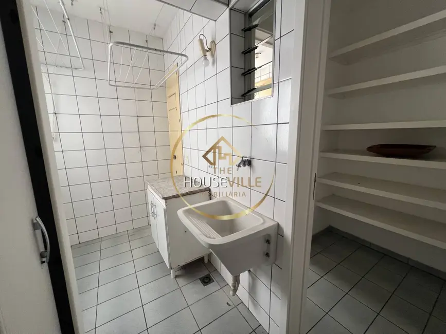 Apartamento com 4 quartos para alugar, 124m2 em Sao Jose Dos Campos - SP - imagem 9 Foto 9 de Apartamento com 4 quartos para alugar, 124m2 em Sao Jose Dos Campos - SP