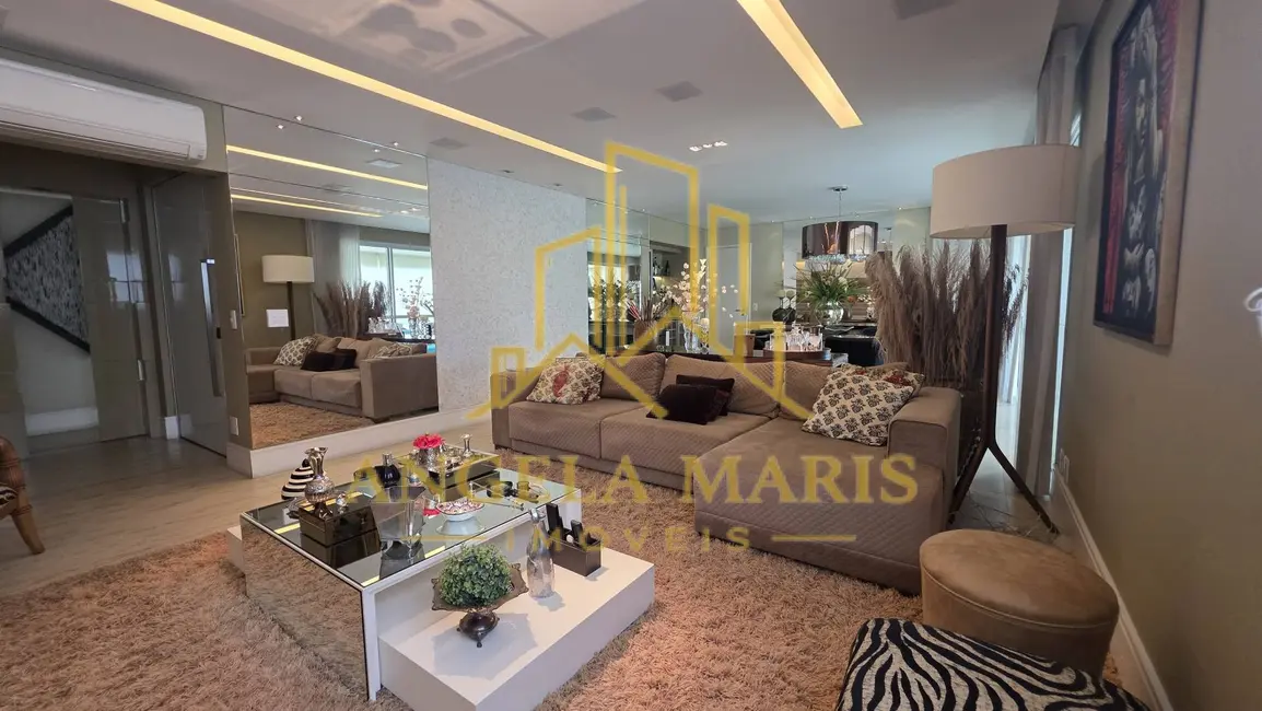 Apartamento com 4 quartos à venda, 233m2 em Sao Jose Dos Campos - SP - imagem 2 Foto 2 de Apartamento com 4 quartos à venda, 233m2 em Sao Jose Dos Campos - SP