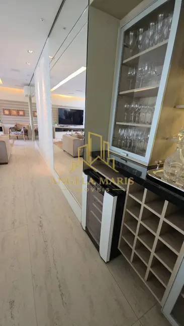 Apartamento com 4 quartos à venda, 233m2 em Sao Jose Dos Campos - SP - imagem 6 Foto 6 de Apartamento com 4 quartos à venda, 233m2 em Sao Jose Dos Campos - SP