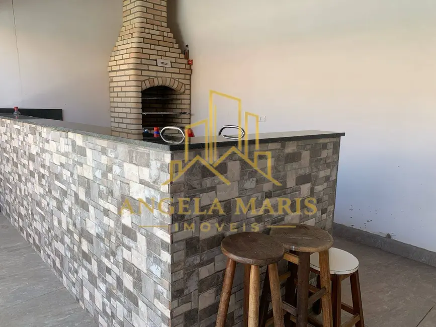 Casa com 3 quartos à venda, 244m2 em Sao Jose Dos Campos - SP - imagem 3 Foto 3 de Casa com 3 quartos à venda, 244m2 em Sao Jose Dos Campos - SP