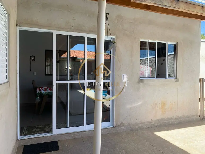 Casa com 3 quartos à venda, 244m2 em Sao Jose Dos Campos - SP - imagem 3 Foto 3 de Casa com 3 quartos à venda, 244m2 em Sao Jose Dos Campos - SP