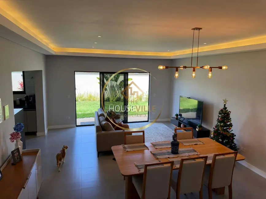 Foto 3 de Casa de Condomínio com 3 quartos à venda, 182m2 em Sao Jose Dos Campos - SP