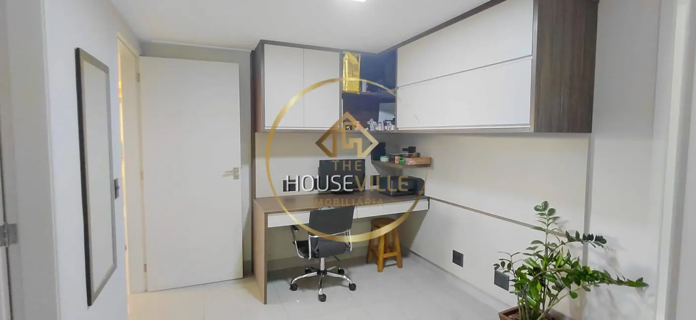 Apartamento com 3 quartos à venda, 143m2 em Sao Jose Dos Campos - SP - imagem 8 Foto 8 de Apartamento com 3 quartos à venda, 143m2 em Sao Jose Dos Campos - SP