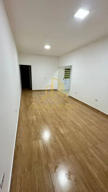 Casa com 2 quartos à venda, 101m2 em Sao Jose Dos Campos - SP - imagem 3 Foto 3 de Casa com 2 quartos à venda, 101m2 em Sao Jose Dos Campos - SP