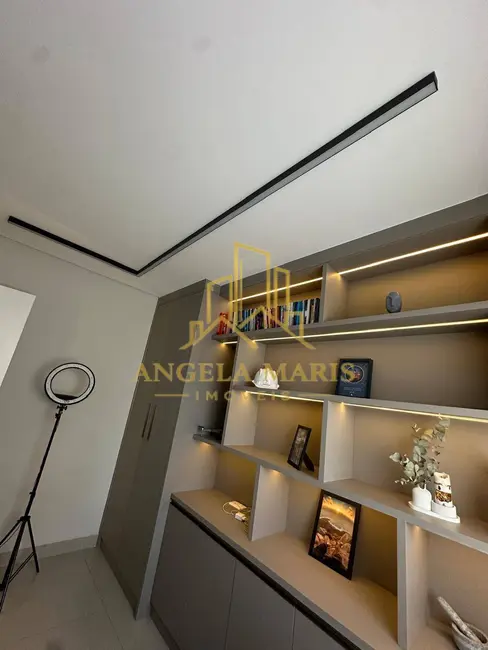Foto 5 de Apartamento com 2 quartos para alugar, 68m2 em Jacarei - SP