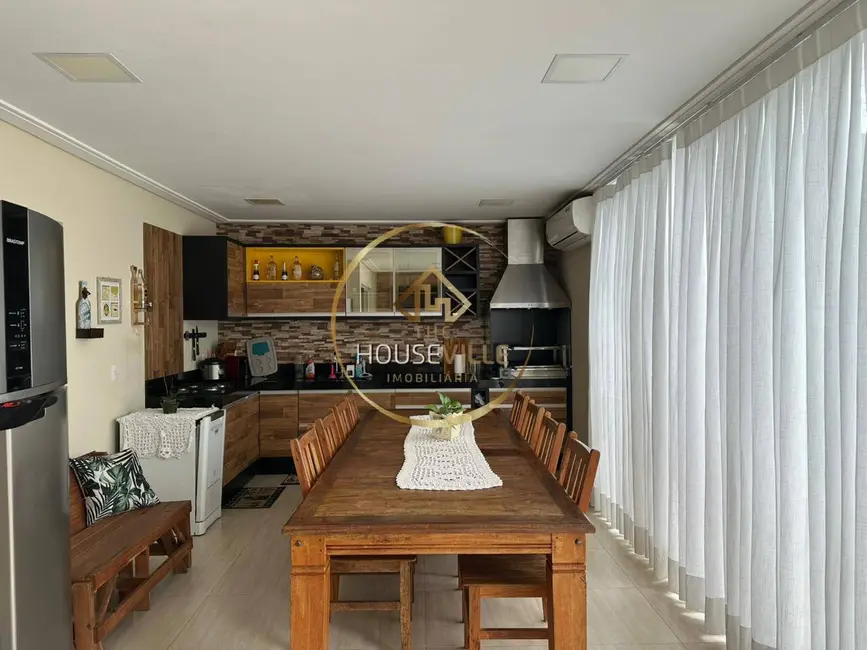 Foto 6 de Casa de Condomínio com 3 quartos para alugar em Bairro do Grama, Cacapava - SP