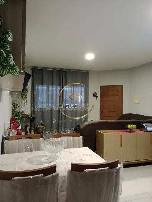 Foto 2 de Casa com 3 quartos à venda, 140m2 em Sao Jose Dos Campos - SP