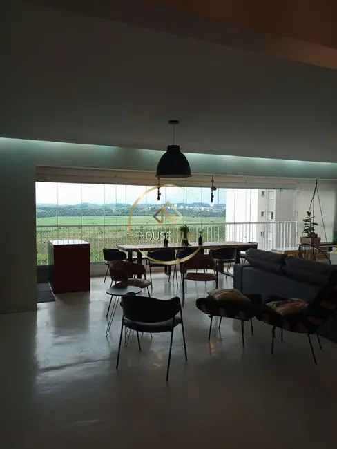 Apartamento com 3 quartos à venda, 156m2 em Sao Jose Dos Campos - SP - imagem 4 Foto 4 de Apartamento com 3 quartos à venda, 156m2 em Sao Jose Dos Campos - SP