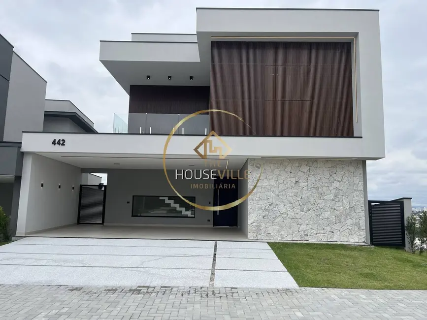 Foto 1 de Casa com 4 quartos à venda, 270m2 em Sao Jose Dos Campos - SP