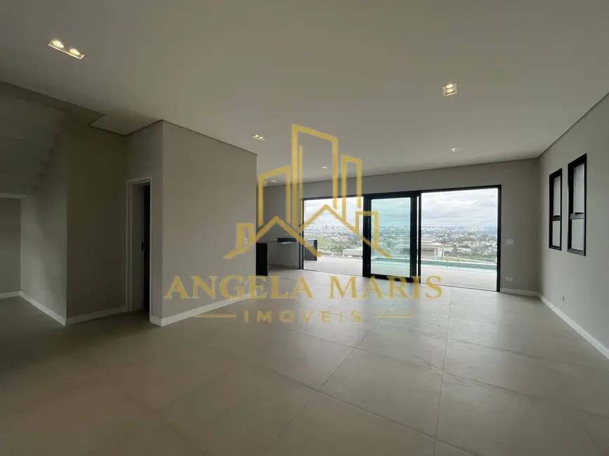 Casa de Condomínio com 4 quartos à venda, 270m2 em Sao Jose Dos Campos - SP - imagem 2 Foto 2 de Casa de Condomínio com 4 quartos à venda, 270m2 em Sao Jose Dos Campos - SP