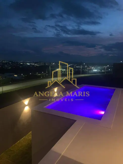 Casa de Condomínio com 4 quartos à venda, 270m2 em Sao Jose Dos Campos - SP - imagem 3 Foto 3 de Casa de Condomínio com 4 quartos à venda, 270m2 em Sao Jose Dos Campos - SP