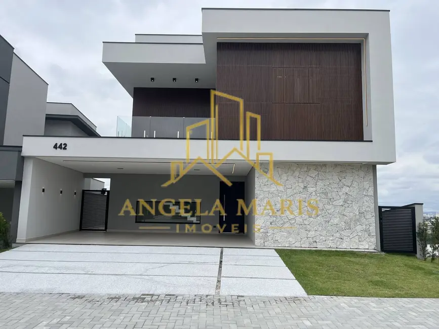 Casa de Condomínio com 4 quartos à venda, 270m2 em Sao Jose Dos Campos - SP - imagem 1 Foto 1 de Casa de Condomínio com 4 quartos à venda, 270m2 em Sao Jose Dos Campos - SP