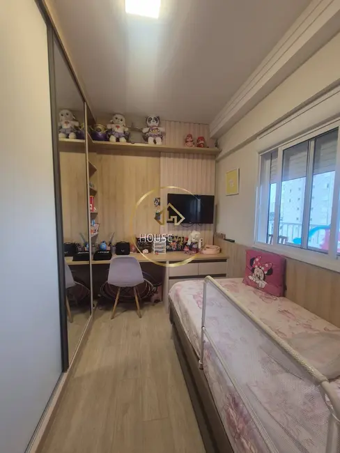 Foto 8 de Apartamento com 3 quartos à venda em Sao Jose Dos Campos - SP