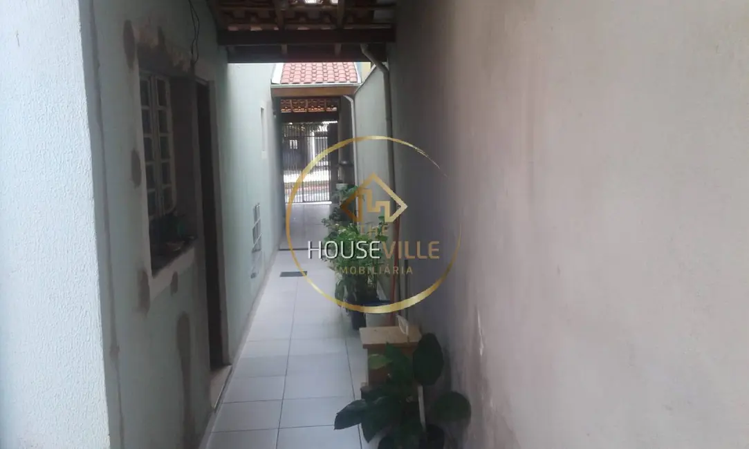 Foto 2 de Casa com 2 quartos à venda, 108m2 em Sao Jose Dos Campos - SP