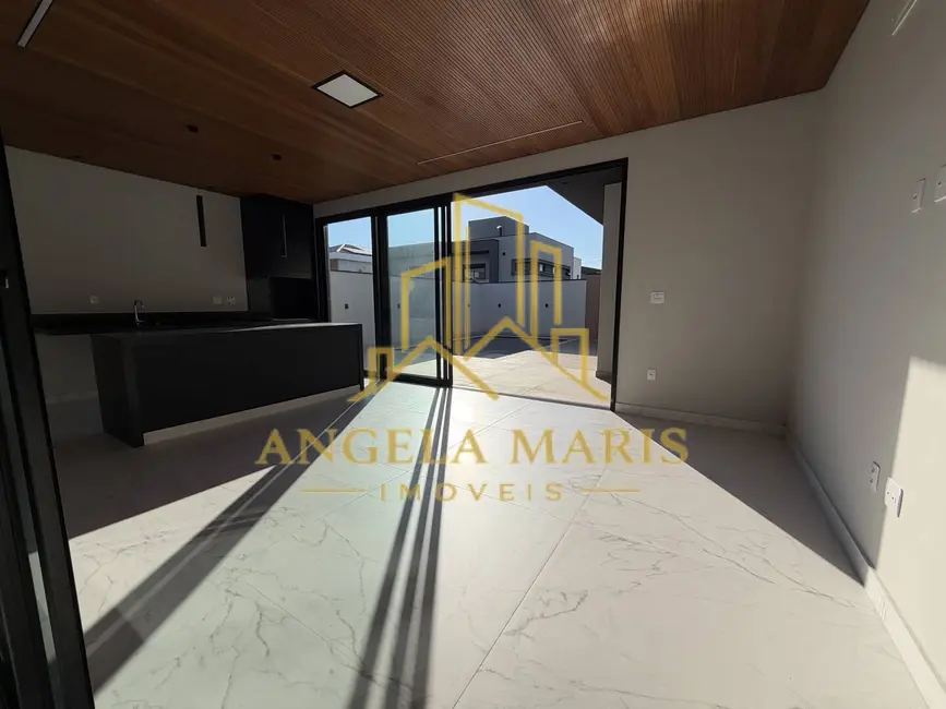 Casa de Condomínio com 4 quartos à venda, 243m2 em Sao Jose Dos Campos - SP - imagem 6 Foto 6 de Casa de Condomínio com 4 quartos à venda, 243m2 em Sao Jose Dos Campos - SP