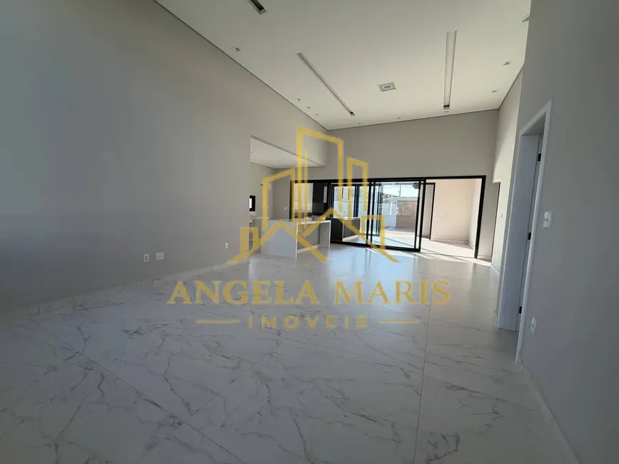 Casa de Condomínio com 4 quartos à venda, 243m2 em Sao Jose Dos Campos - SP - imagem 5 Foto 5 de Casa de Condomínio com 4 quartos à venda, 243m2 em Sao Jose Dos Campos - SP