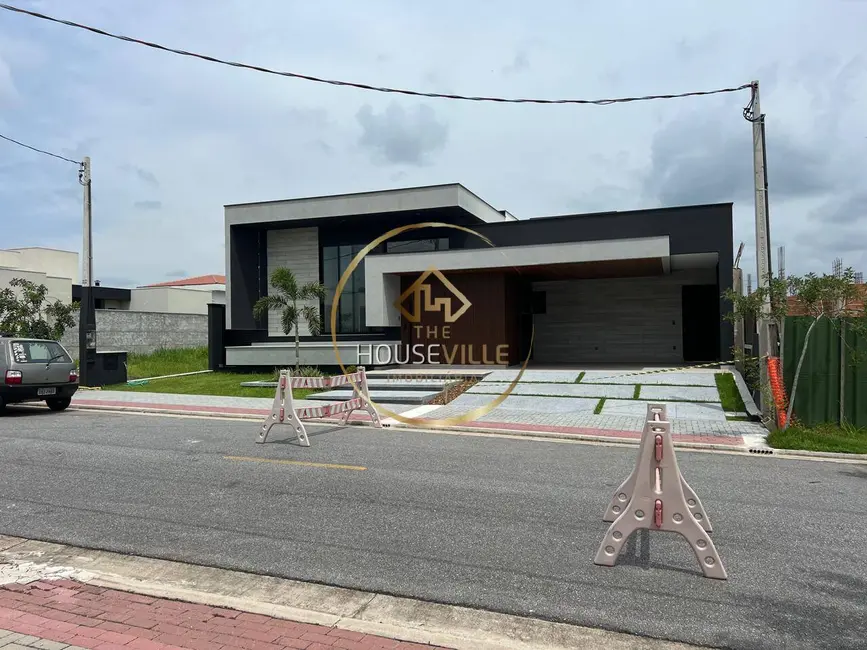 Foto 3 de Casa de Condomínio com 4 quartos à venda, 243m2 em Sao Jose Dos Campos - SP