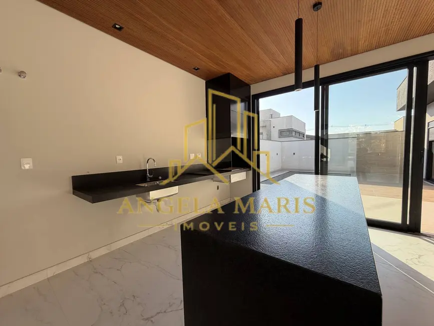 Casa de Condomínio com 4 quartos à venda, 243m2 em Sao Jose Dos Campos - SP - imagem 7 Foto 7 de Casa de Condomínio com 4 quartos à venda, 243m2 em Sao Jose Dos Campos - SP