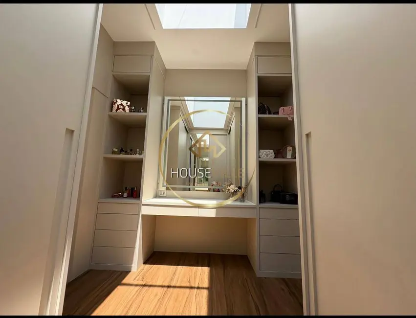 Foto 4 de Casa de Condomínio com 4 quartos à venda, 250m2 em Sao Jose Dos Campos - SP