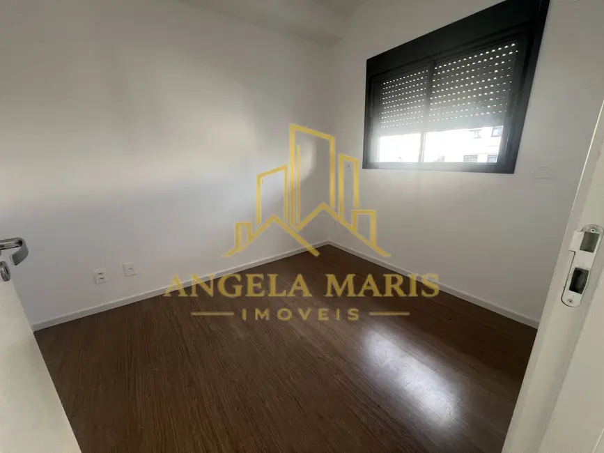 Foto 7 de Apartamento com 1 quarto à venda, 33m2 em Sao Jose Dos Campos - SP