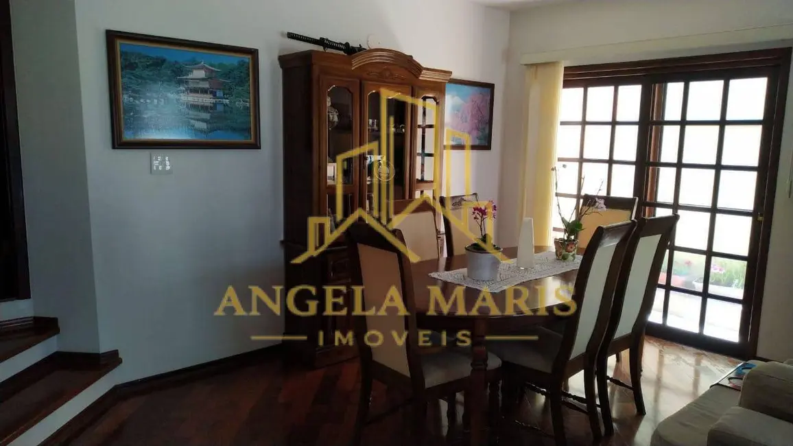 Foto 2 de Casa de Condomínio com 3 quartos à venda, 250m2 em Sao Jose Dos Campos - SP