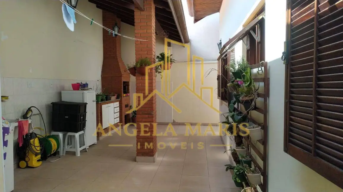 Foto 3 de Casa de Condomínio com 3 quartos à venda, 250m2 em Sao Jose Dos Campos - SP