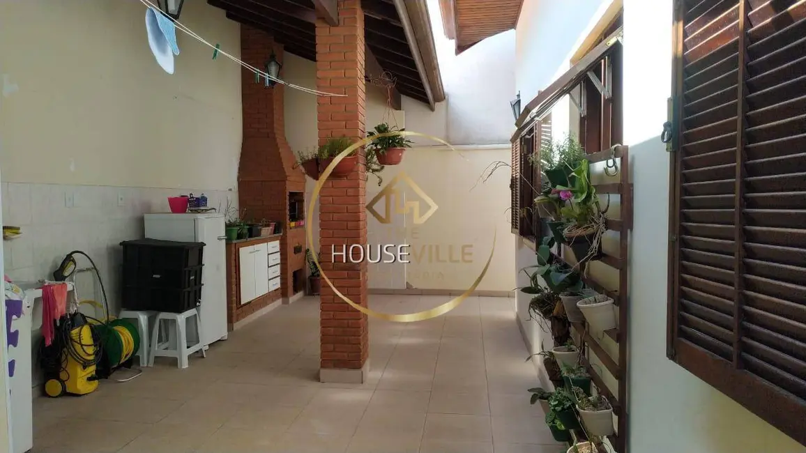 Foto 3 de Casa de Condomínio com 3 quartos à venda, 250m2 em Sao Jose Dos Campos - SP