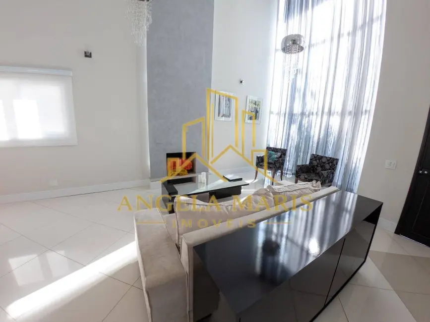 Foto 8 de Casa de Condomínio com 4 quartos à venda, 303m2 em Sao Jose Dos Campos - SP