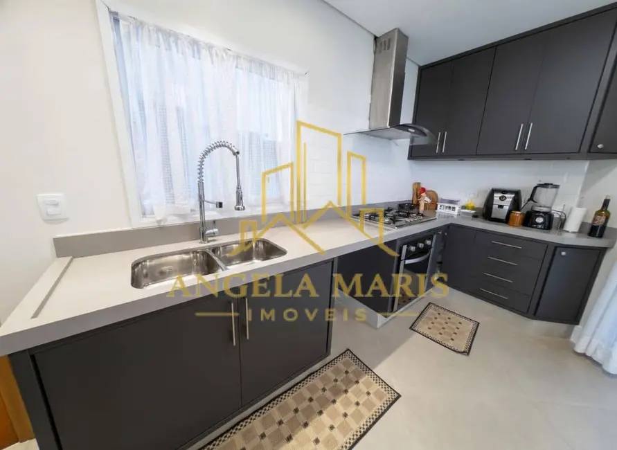 Foto 9 de Casa de Condomínio com 4 quartos à venda, 303m2 em Sao Jose Dos Campos - SP