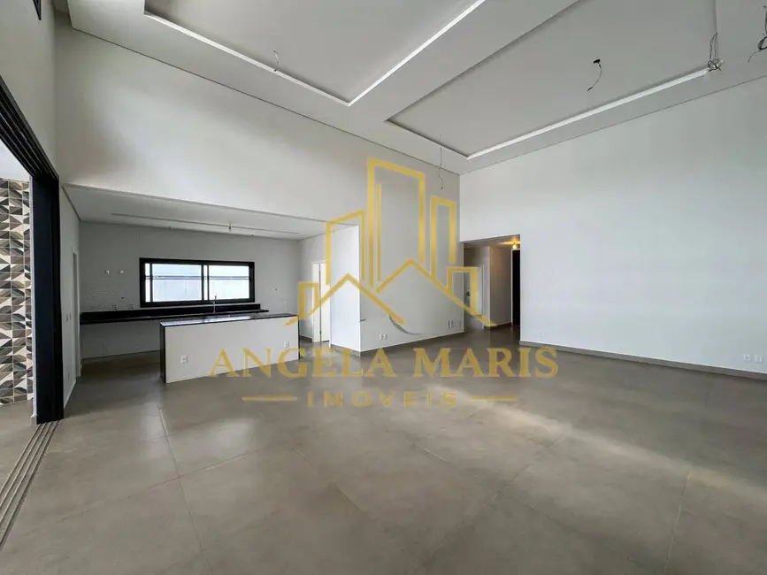 Casa de Condomínio com 3 quartos à venda, 282m2 em Sao Jose Dos Campos - SP - imagem 4 Foto 4 de Casa de Condomínio com 3 quartos à venda, 282m2 em Sao Jose Dos Campos - SP