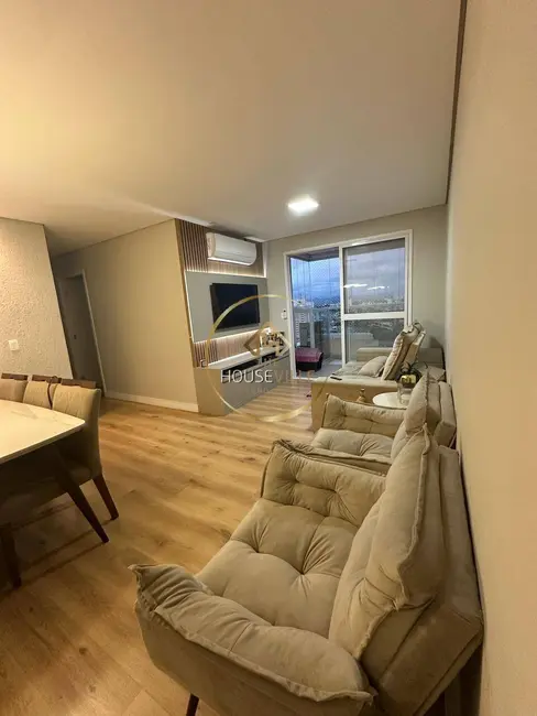 Apartamento com 3 quartos à venda, 97m2 em Sao Jose Dos Campos - SP - imagem 2 Foto 2 de Apartamento com 3 quartos à venda, 97m2 em Sao Jose Dos Campos - SP