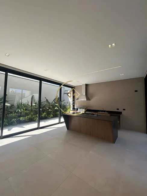 Foto 1 de Casa com 4 quartos à venda, 390m2 em Sao Jose Dos Campos - SP