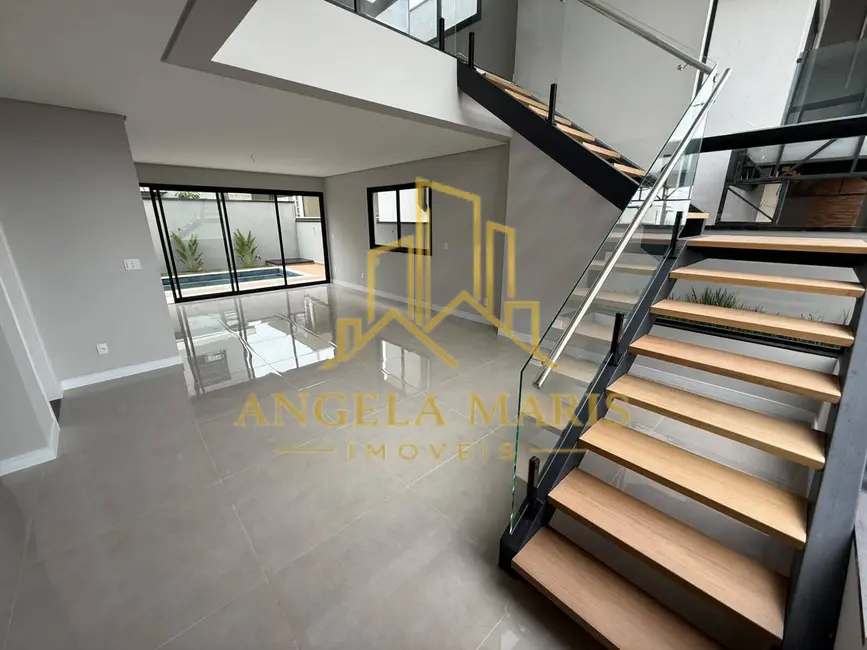 Foto 2 de Casa de Condomínio com 4 quartos à venda, 257m2 em Sao Jose Dos Campos - SP