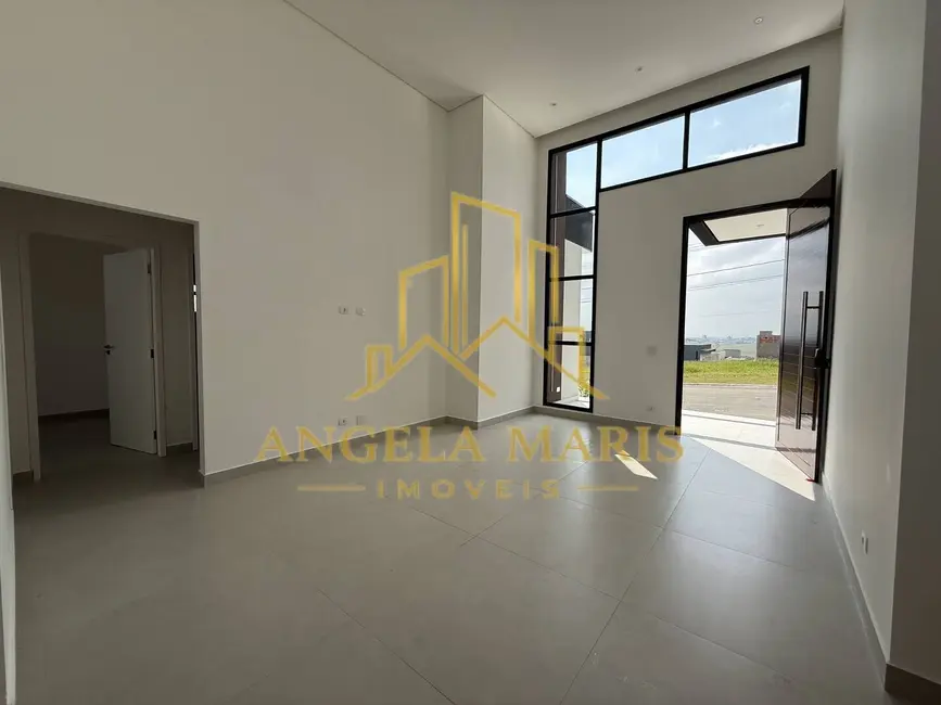 Casa de Condomínio com 3 quartos à venda, 166m2 em Cacapava - SP - imagem 4 Foto 4 de Casa de Condomínio com 3 quartos à venda, 166m2 em Cacapava - SP