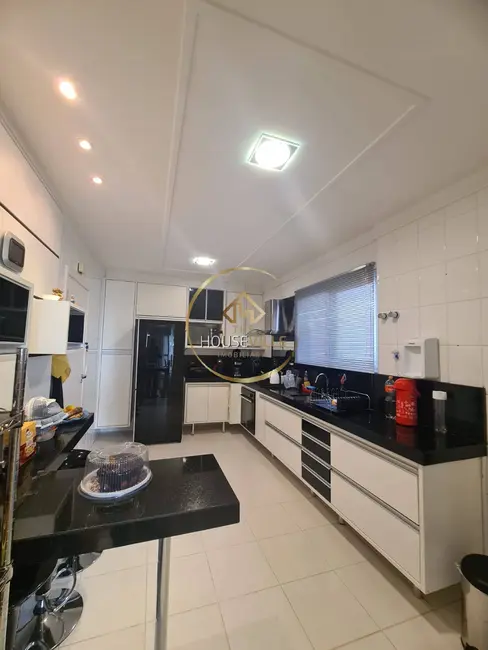 Apartamento com 3 quartos à venda, 102m2 em Sao Jose Dos Campos - SP - imagem 6 Foto 6 de Apartamento com 3 quartos à venda, 102m2 em Sao Jose Dos Campos - SP