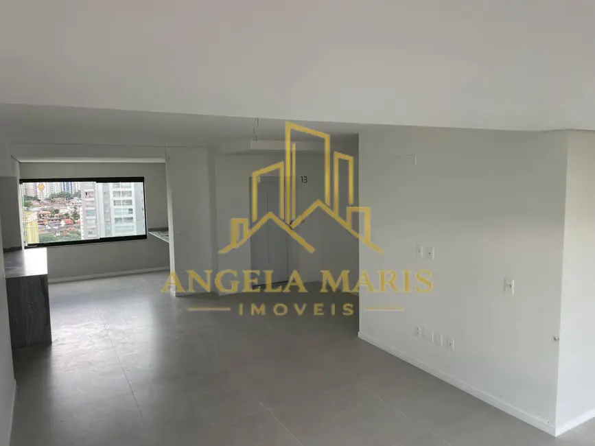 Apartamento com 3 quartos à venda, 150m2 em Sao Jose Dos Campos - SP - imagem 3 Foto 3 de Apartamento com 3 quartos à venda, 150m2 em Sao Jose Dos Campos - SP
