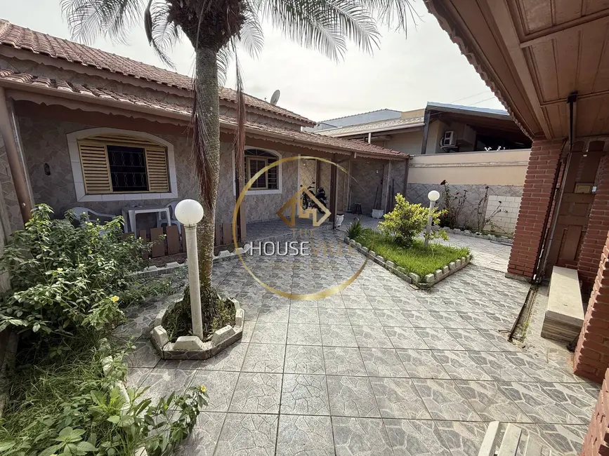 Foto 3 de Casa com 3 quartos à venda, 152m2 em Balneário dos Golfinhos, Caraguatatuba - SP