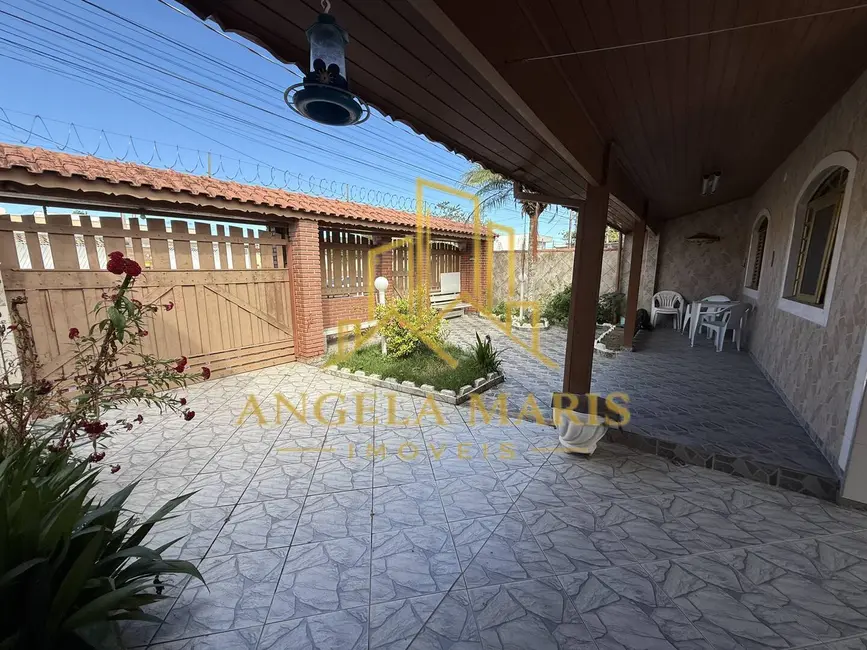 Foto 2 de Casa com 3 quartos à venda, 152m2 em Balneário dos Golfinhos, Caraguatatuba - SP