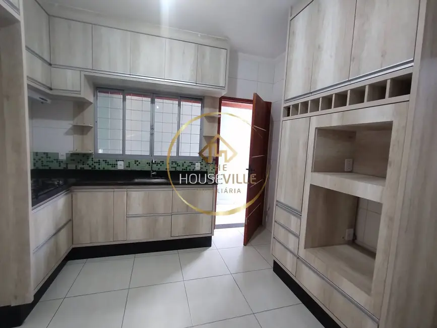 Casa com 3 quartos à venda, 150m2 em Sao Jose Dos Campos - SP - imagem 9 Foto 9 de Casa com 3 quartos à venda, 150m2 em Sao Jose Dos Campos - SP