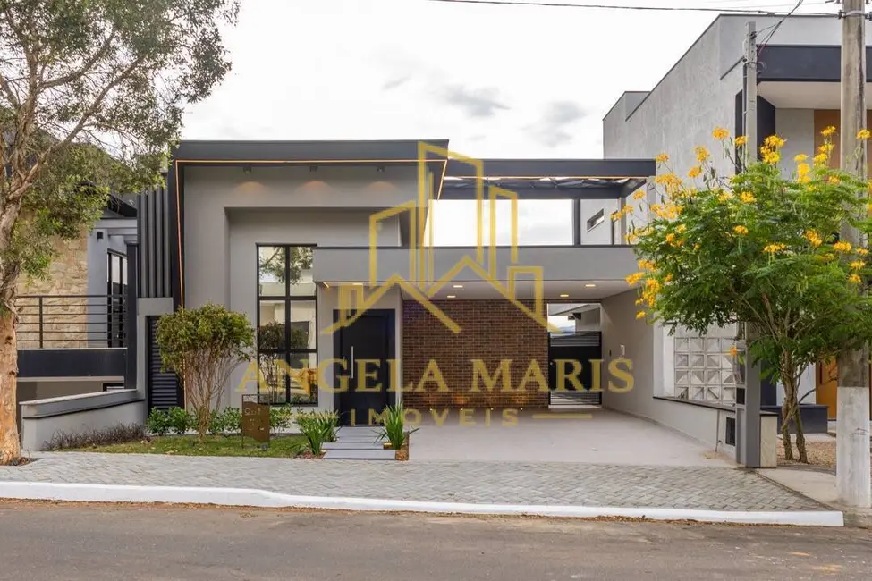 Casa de Condomínio com 3 quartos à venda, 133m2 em Bairro do Grama, Cacapava - SP - imagem 1 Foto 1 de Casa de Condomínio com 3 quartos à venda, 133m2 em Bairro do Grama, Cacapava - SP