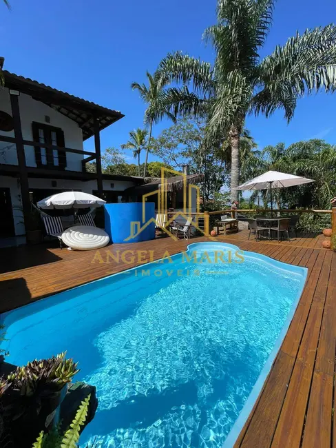 Foto 1 de Casa com 4 quartos à venda em Ilhabela - SP