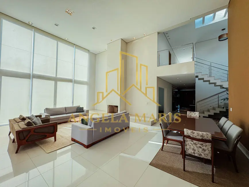 Foto 5 de Casa de Condomínio com 4 quartos à venda, 419m2 em Rio Comprido, Jacarei - SP