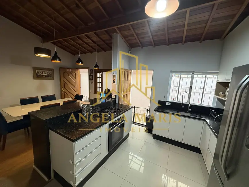 Foto 9 de Casa com 3 quartos à venda, 80m2 em Sao Jose Dos Campos - SP