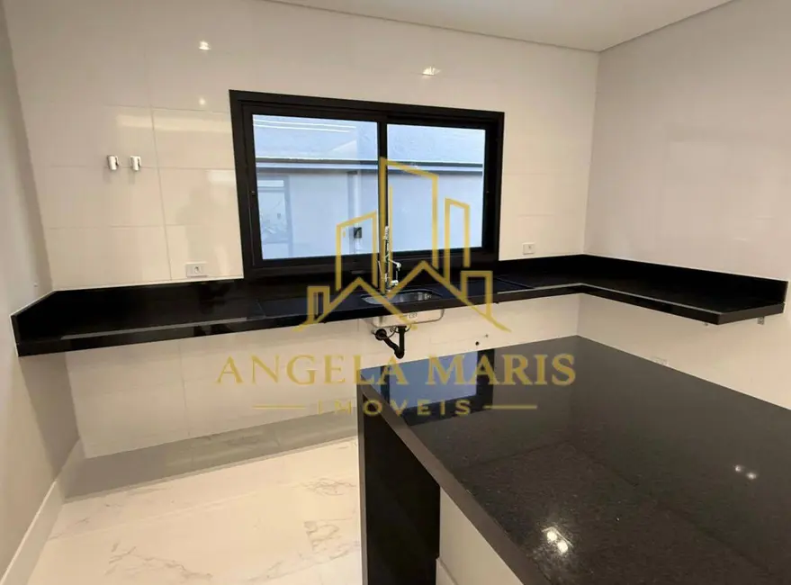 Foto 9 de Casa de Condomínio com 3 quartos à venda, 300m2 em Cacapava - SP