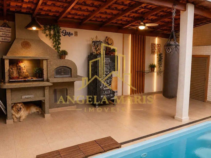 Casa de Condomínio com 3 quartos à venda, 180m2 em Residencial Santa Paula, Jacarei - SP - imagem 1 Foto 1 de Casa de Condomínio com 3 quartos à venda, 180m2 em Residencial Santa Paula, Jacarei - SP